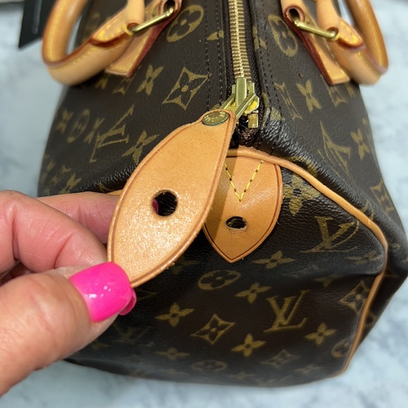 LOUIS VUITTON MONOGRAM
CANVAS SPEEDY 30 - Picture 6 of 16